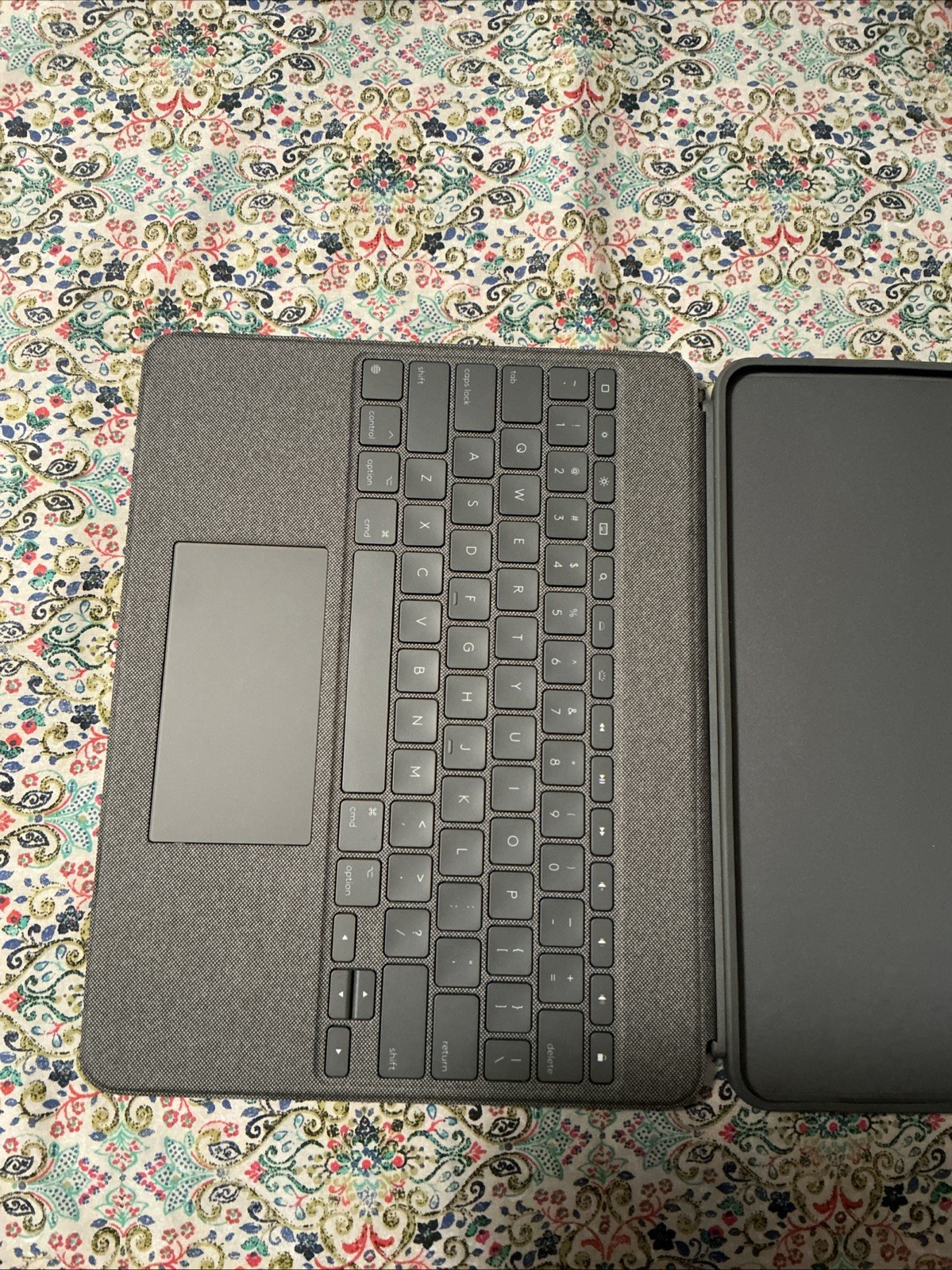 Logitech Combo Touch Keyboard Case for iPad Pro 12.9″ 5th 6th Gen 920-010097