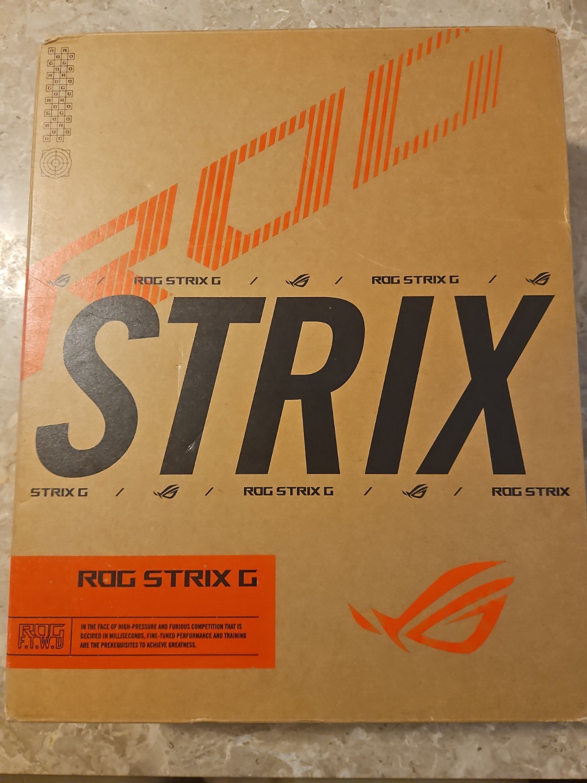 ASUS ROG Strix G16 Gaming 16” 4070 i9-14900HX 16GB 1TB SSD Win 11 G614JIR-AS94