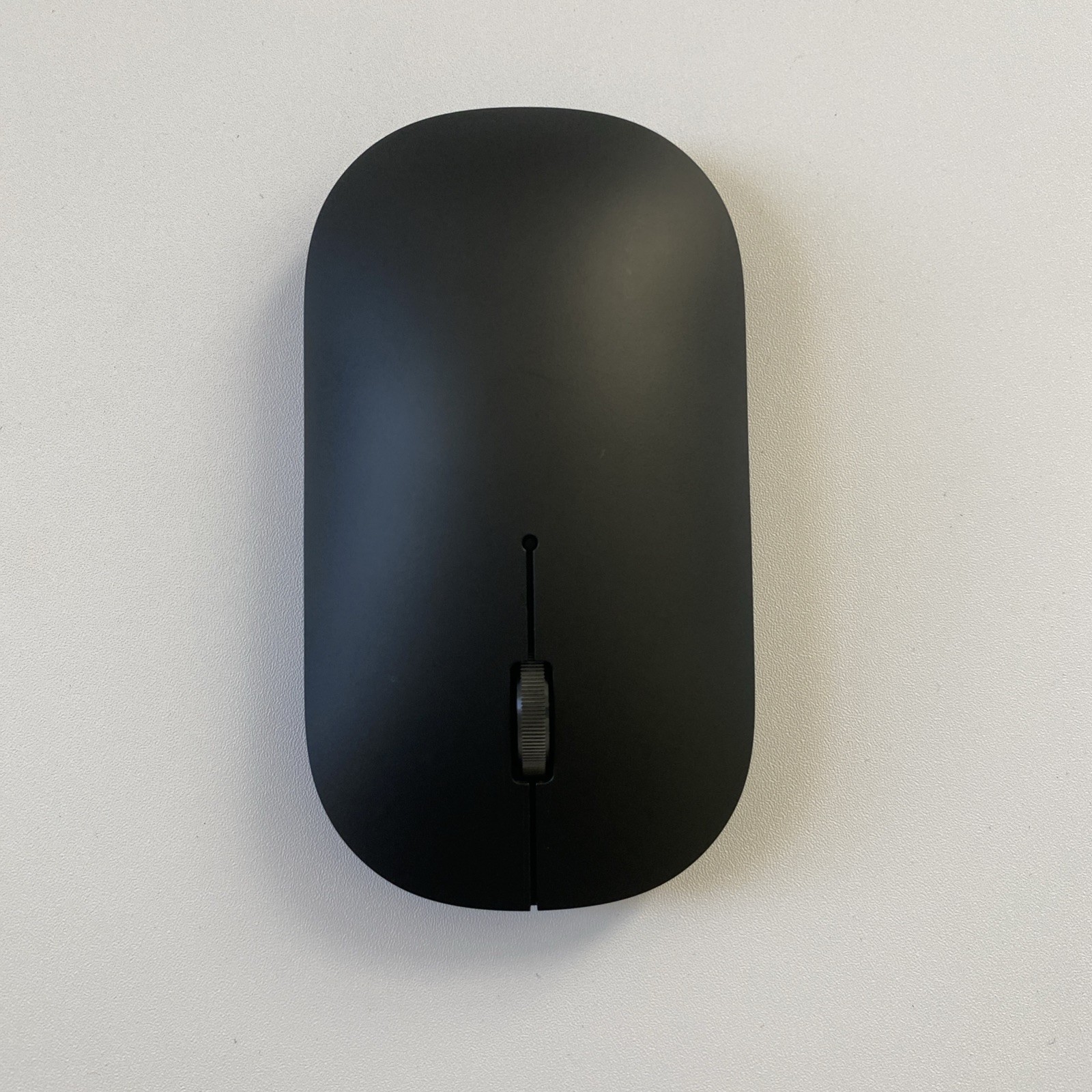 Insignia – Wireless Optical 3-Button Travel Mouse – Slim – Black