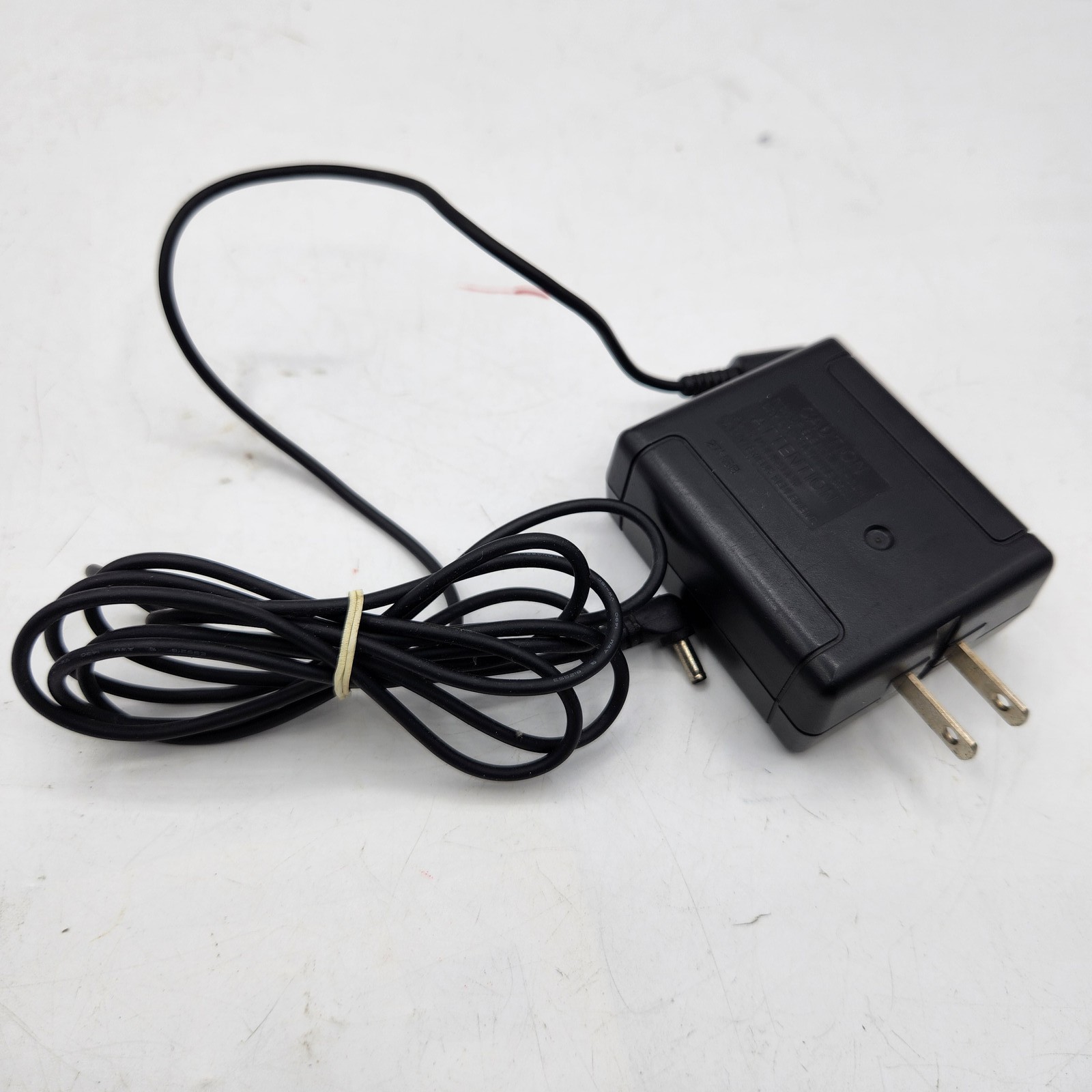 Thomson Consumer Electronics AC Adapter DC11V 1A Power Supply Charger Model