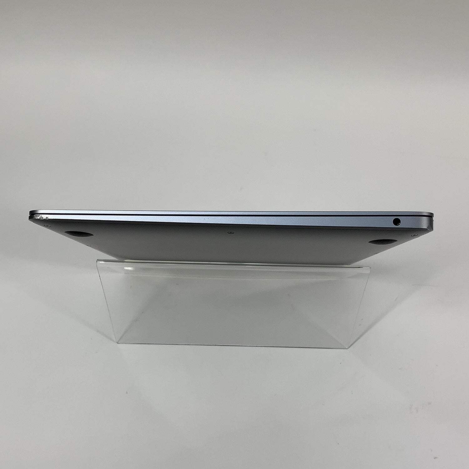 2020 Apple MacBook Air 13.3″ M1 7C GPU 3.2GHz 8GB RAM 256GB SSD MGN63LL/A