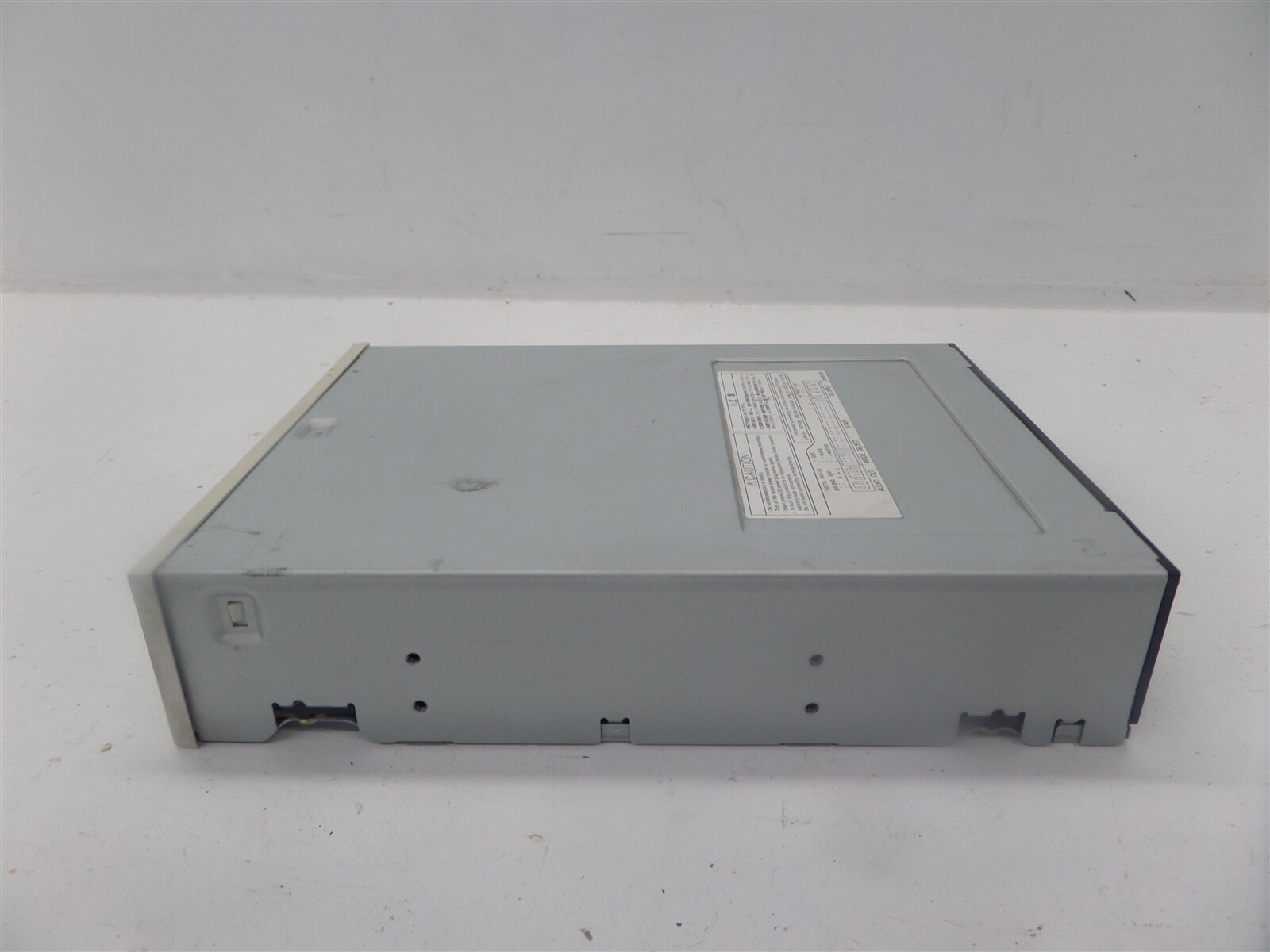Vintage Toshiba SD-M1712 5.25″ DVD-ROM Drive