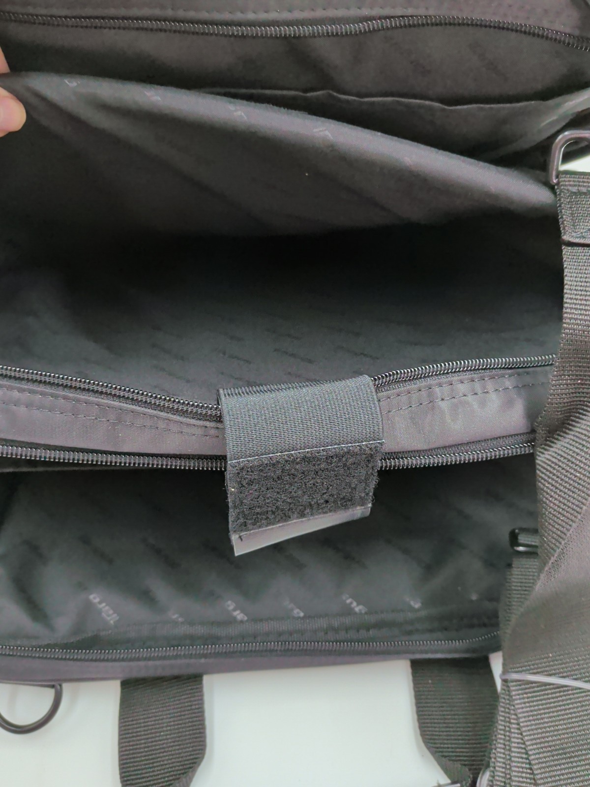 Targus CVR400 14″ CityLite Notebook Case Briefcase Black Gray+Shoulder Strap NEW