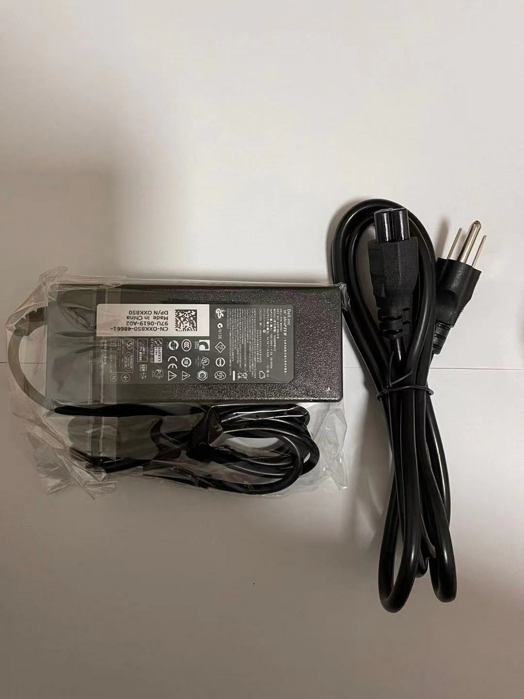 NEW Genuine 0RT74M LA90PM111 PA-1900 AC Adapter Charger 19.5V 4.62A 90W FOR Dell