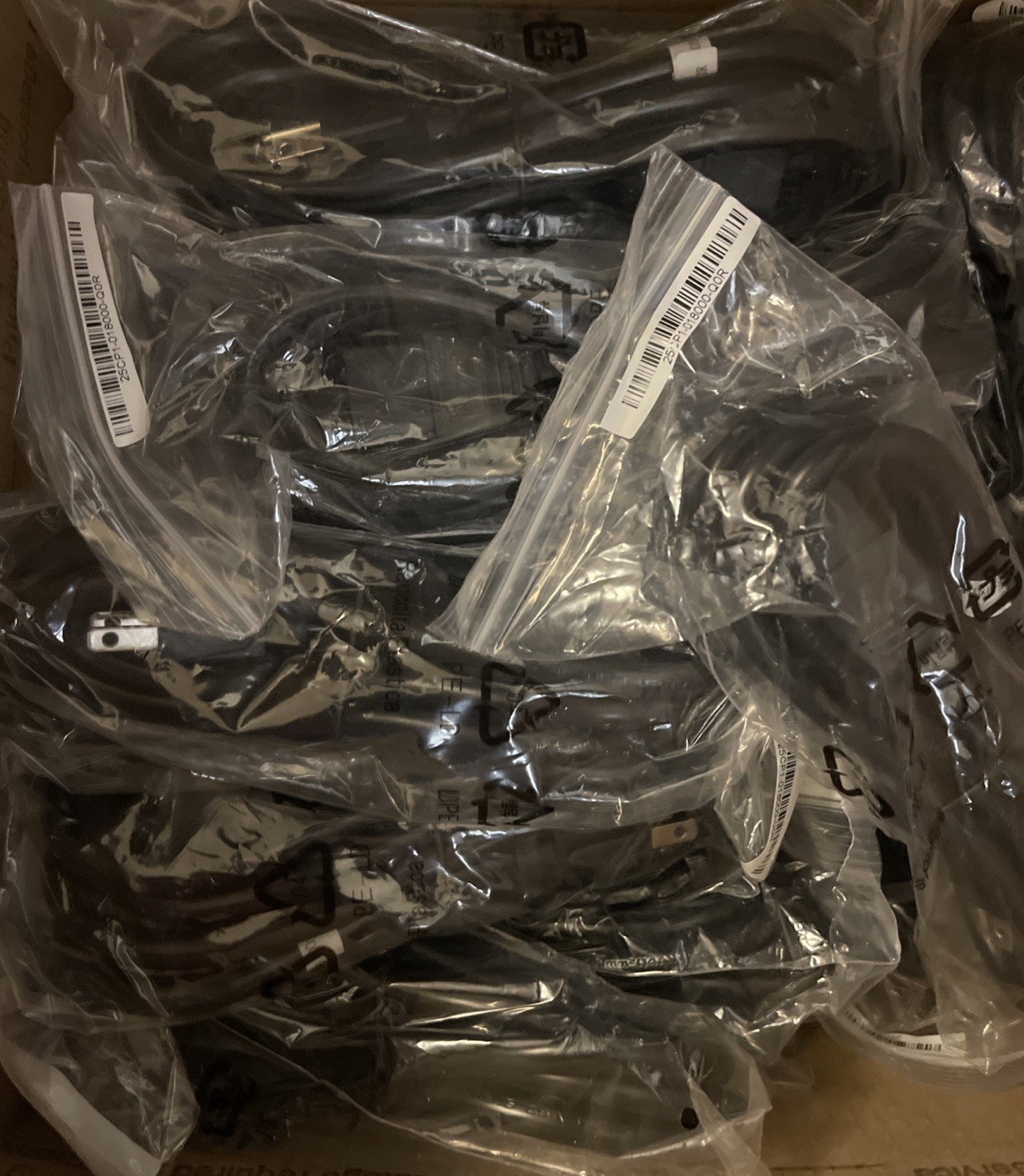 Lot Of 8 Power Cord GIGABYTE 25CP1-018000-Q0R C19 Heavy Duty 6Ft 15A 125V