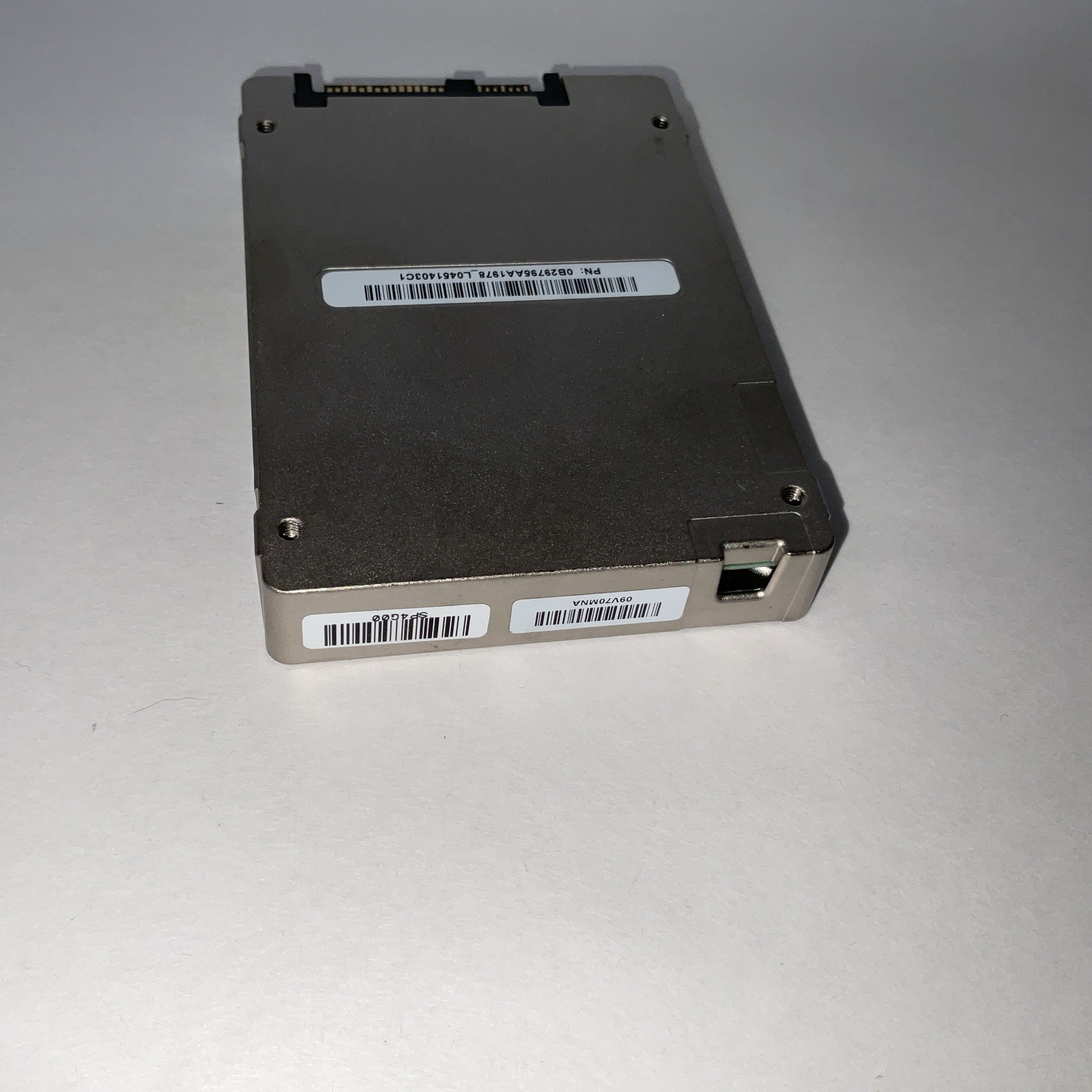 1.6TB DELL Enterprise Plus SSD 98% Or Higher SAS 12Gb/s 2.5″ DGTT2 Drive