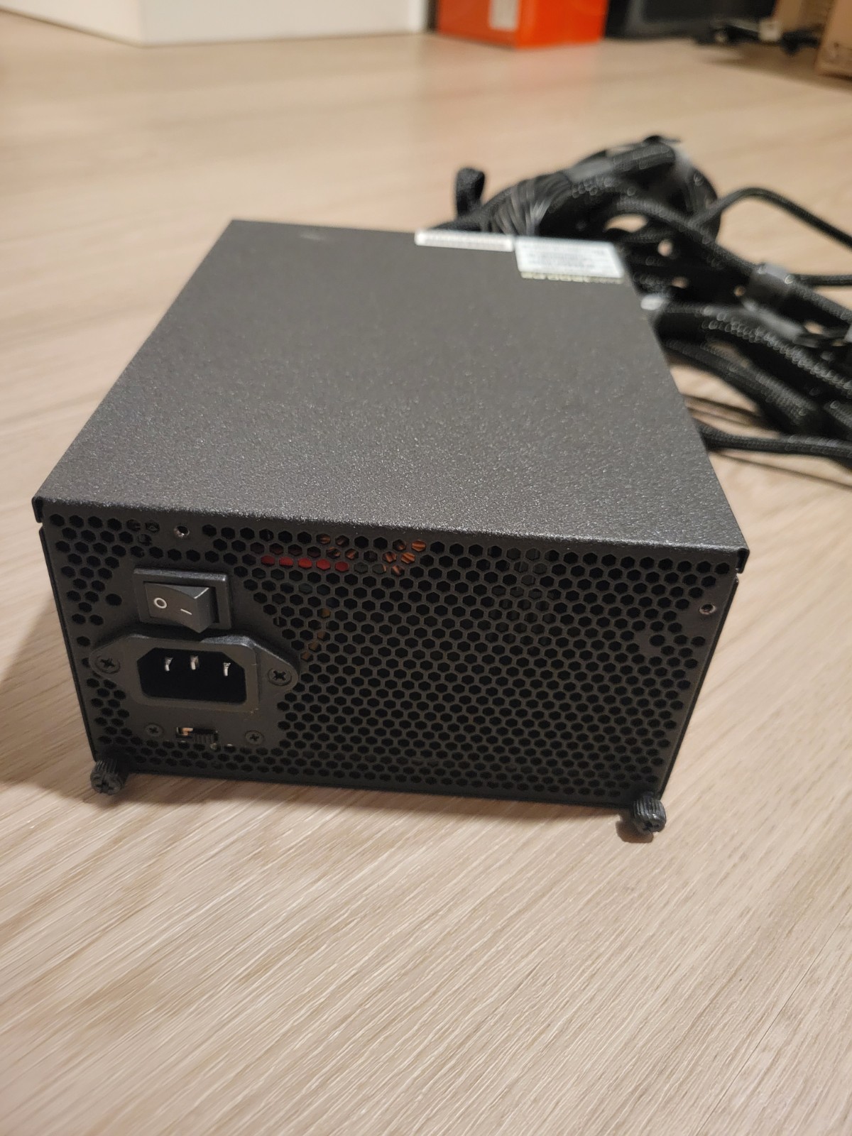 EVGA SuperNOVA 1200-P2 80+ Platinum 1200W Power Supply PSU 220-P2-1200