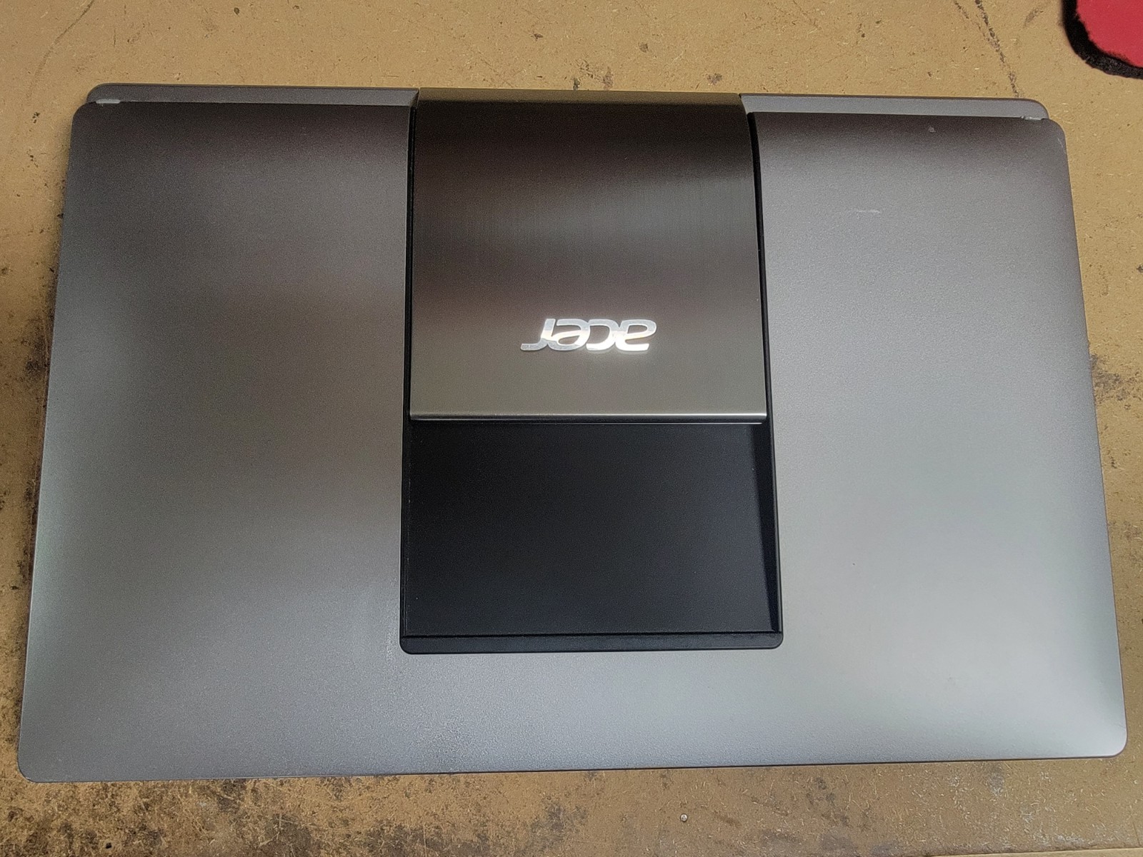 ACER ASPIRE R7 – i5 CPU – 2GB Ram – HDD HAS BEEN REMOVED – FOR PARTS OR REPAIR