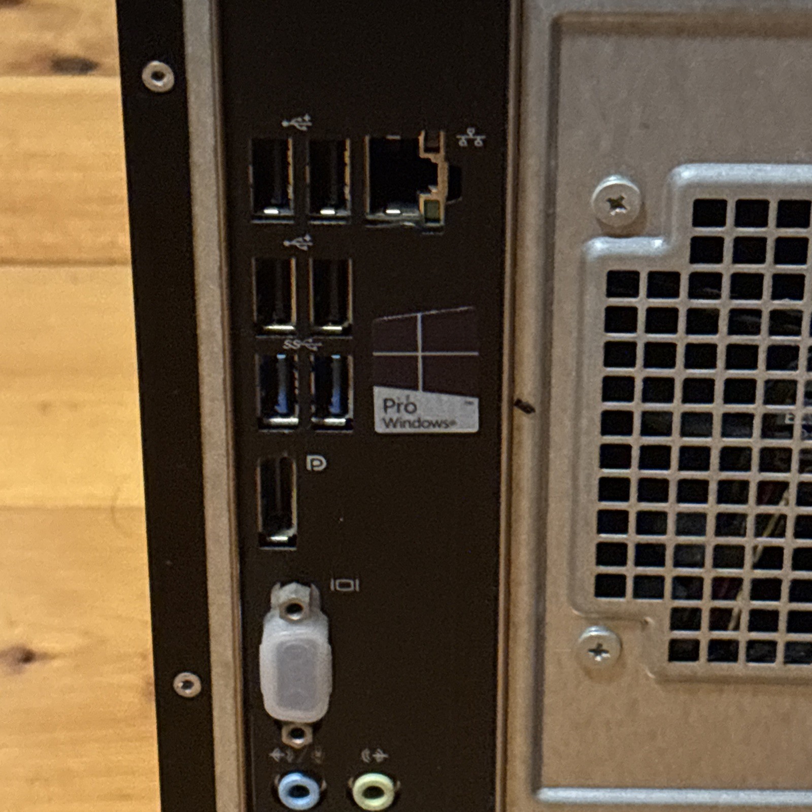 OptiPlex 3020 Intel(R) Core(TM) i7-4770 NVIDIA GeForce GT 1030 16.0 GB DDR3