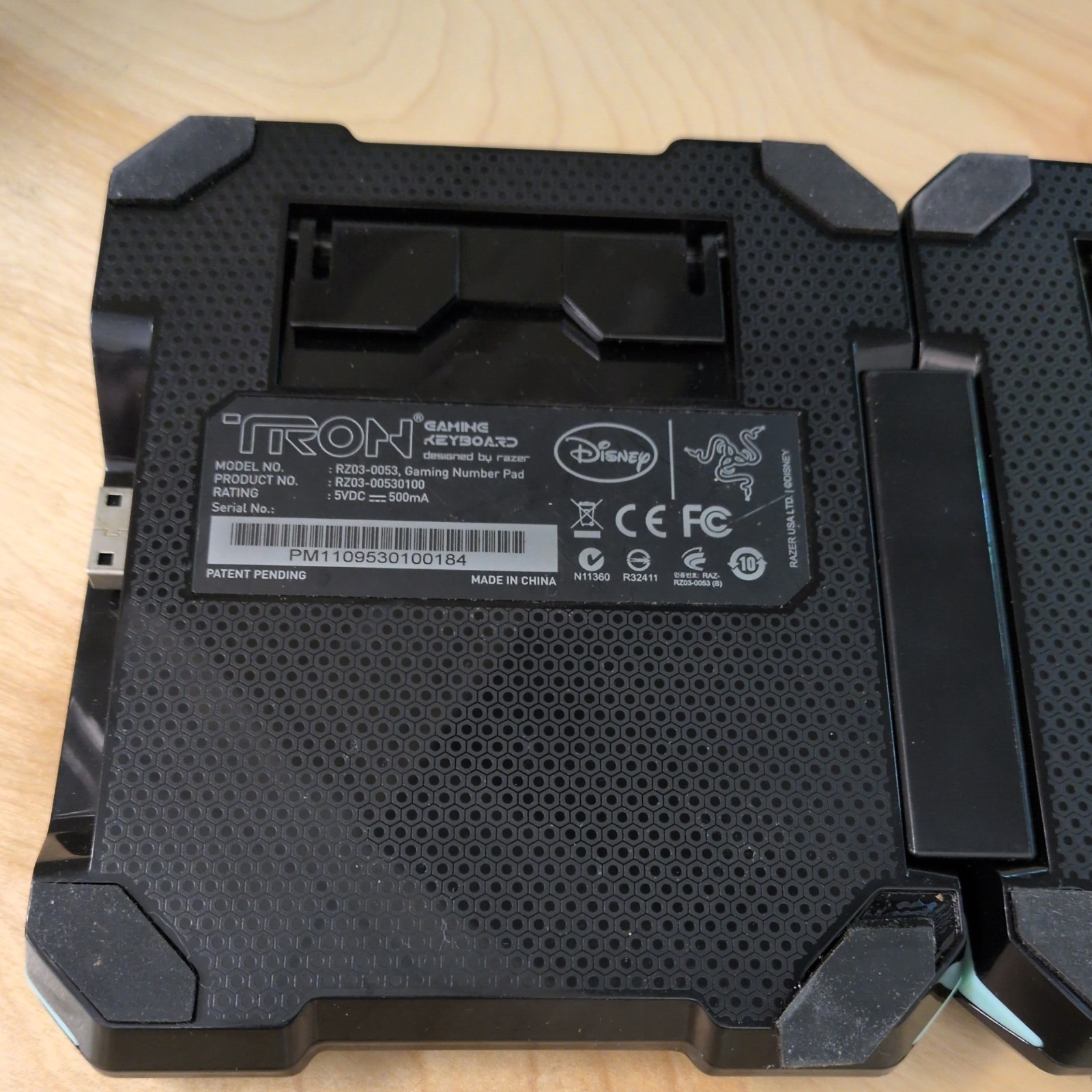 Razer Tron Legacy Disney Gaming Keyboard RZ03-0053 w/ Number Pad RARE