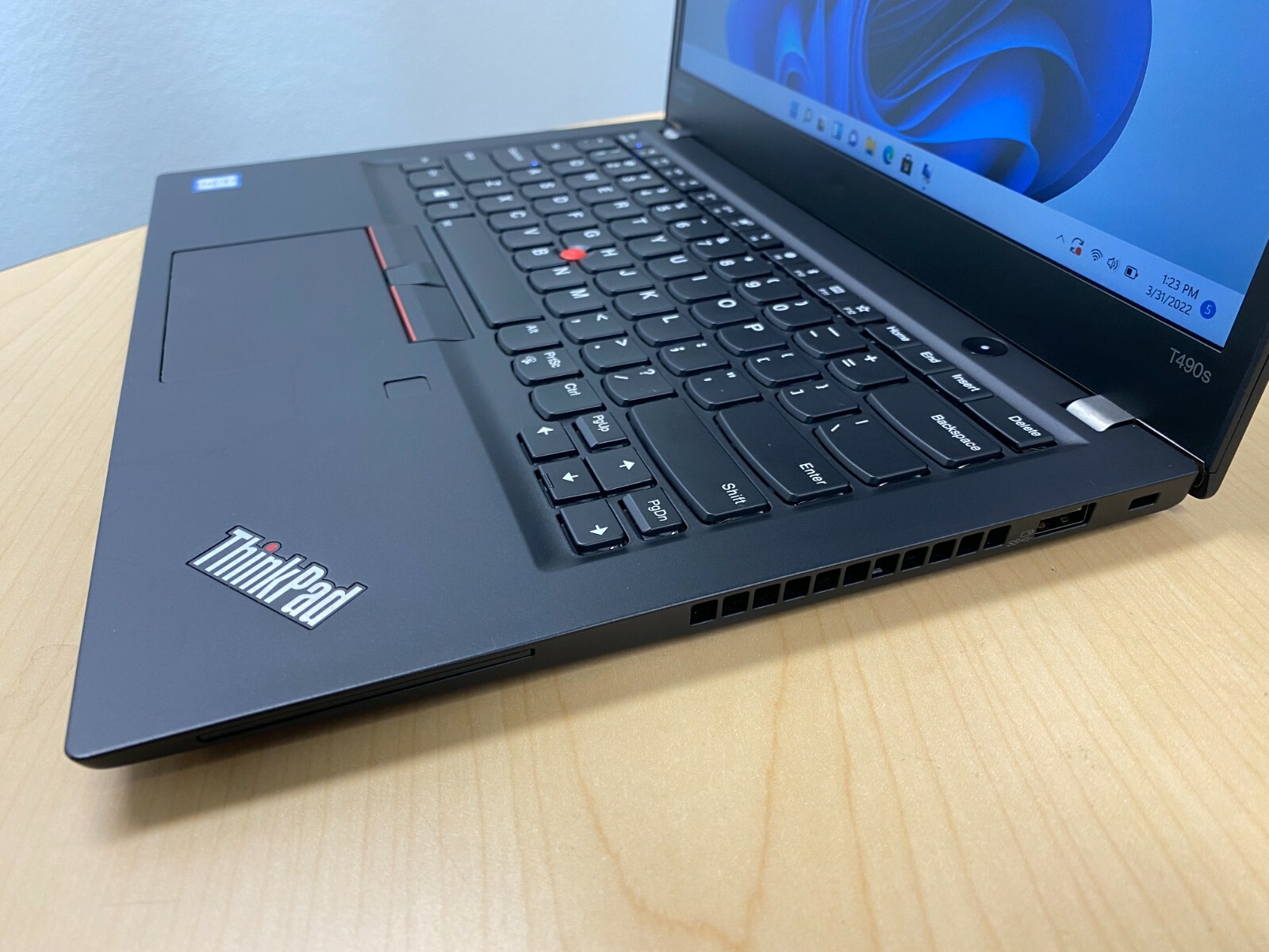 Lenovo ThinkPad T490s i7-8565U 1.80GHz 16GB 512 SSD FHD TOUCH Win 11 pro laptop