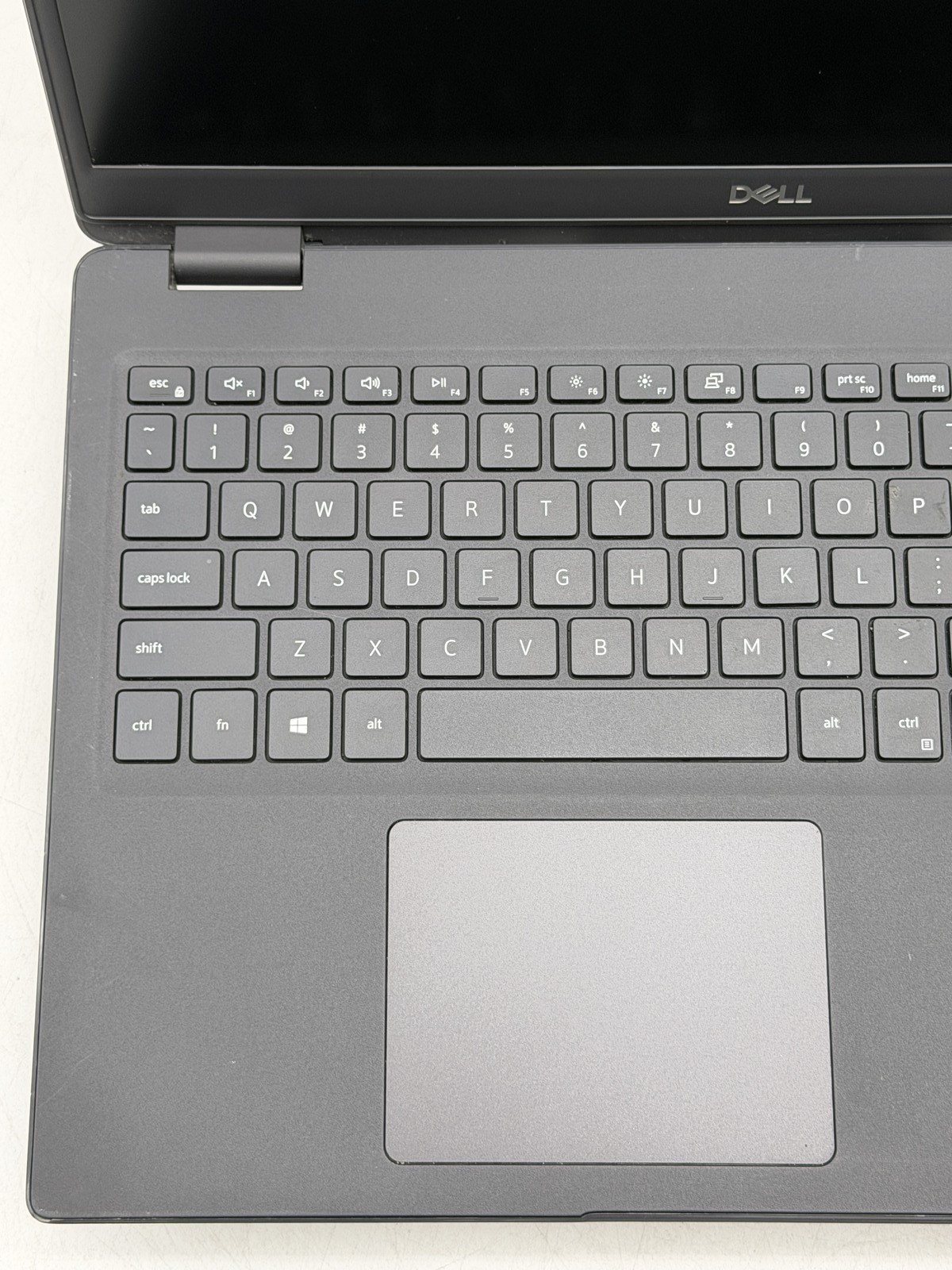 Dell Latitude (3510) 15.6″ i5-10210U 8GB 256GB No OS READ