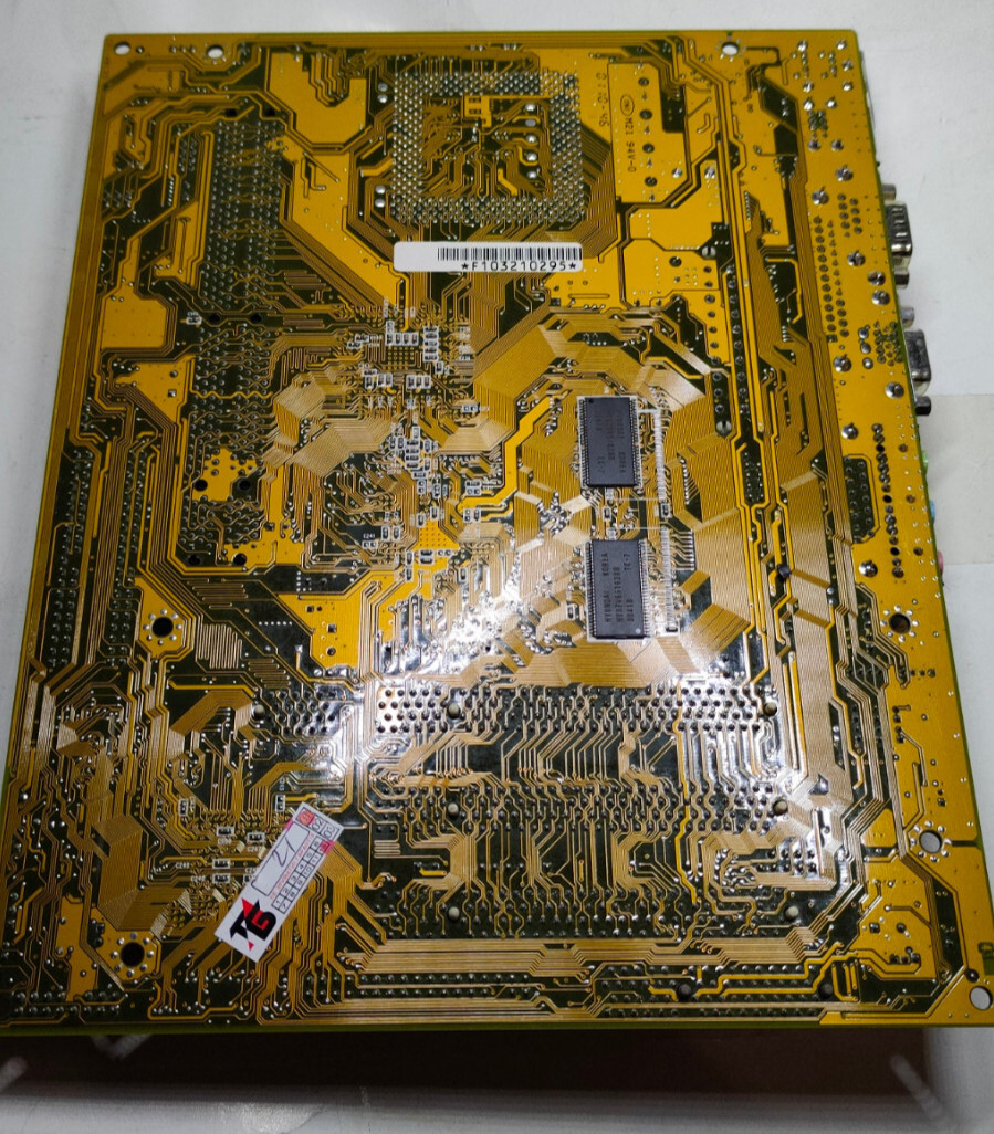 Rare Socket 370 Chaintech CT-6VIV with int. Nvidia Riva TNT2M64 + CPU & 128 MB