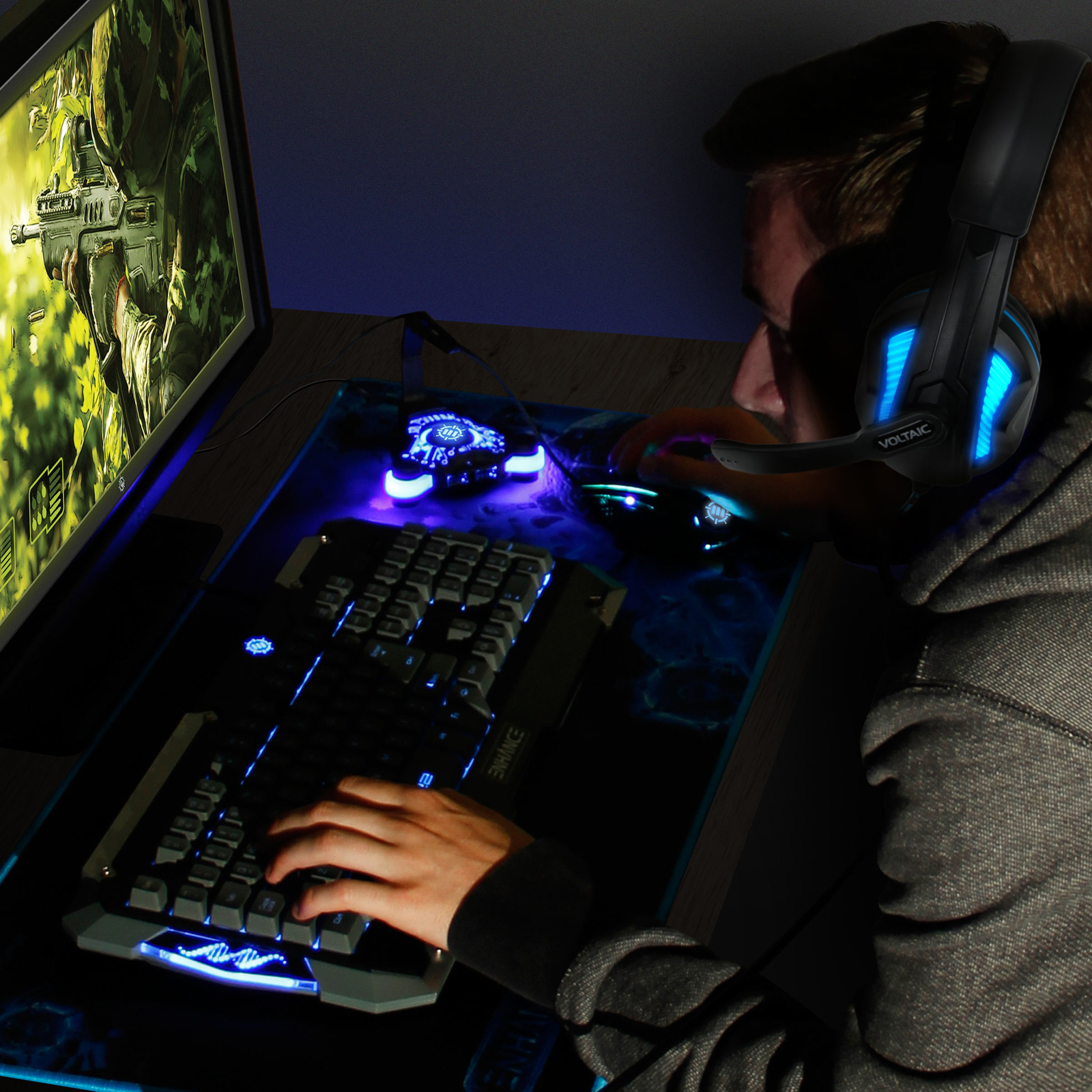 Computer Gaming Headset w/ Microphone by ENHANCE – 7.1 Surround Sound & LED