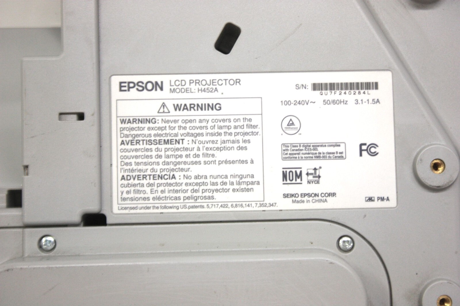 Under 1800 Hours * Epson Brightlink 485Wi Projector * Ultra Short Throw WXGA