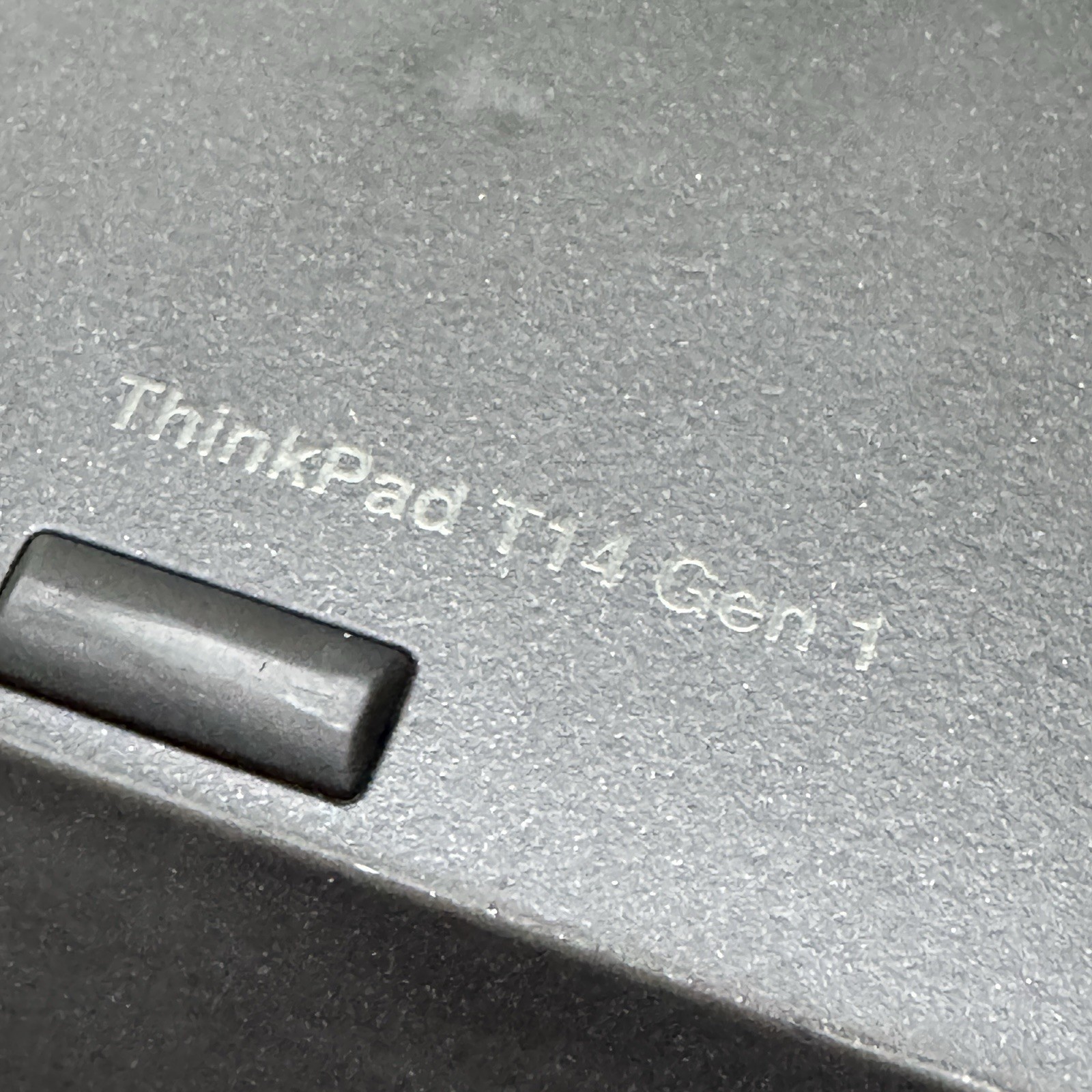 Lenovo ThinkPad T14 Gen 1 i7-10510U 1.80GHz 16GB NO SSD