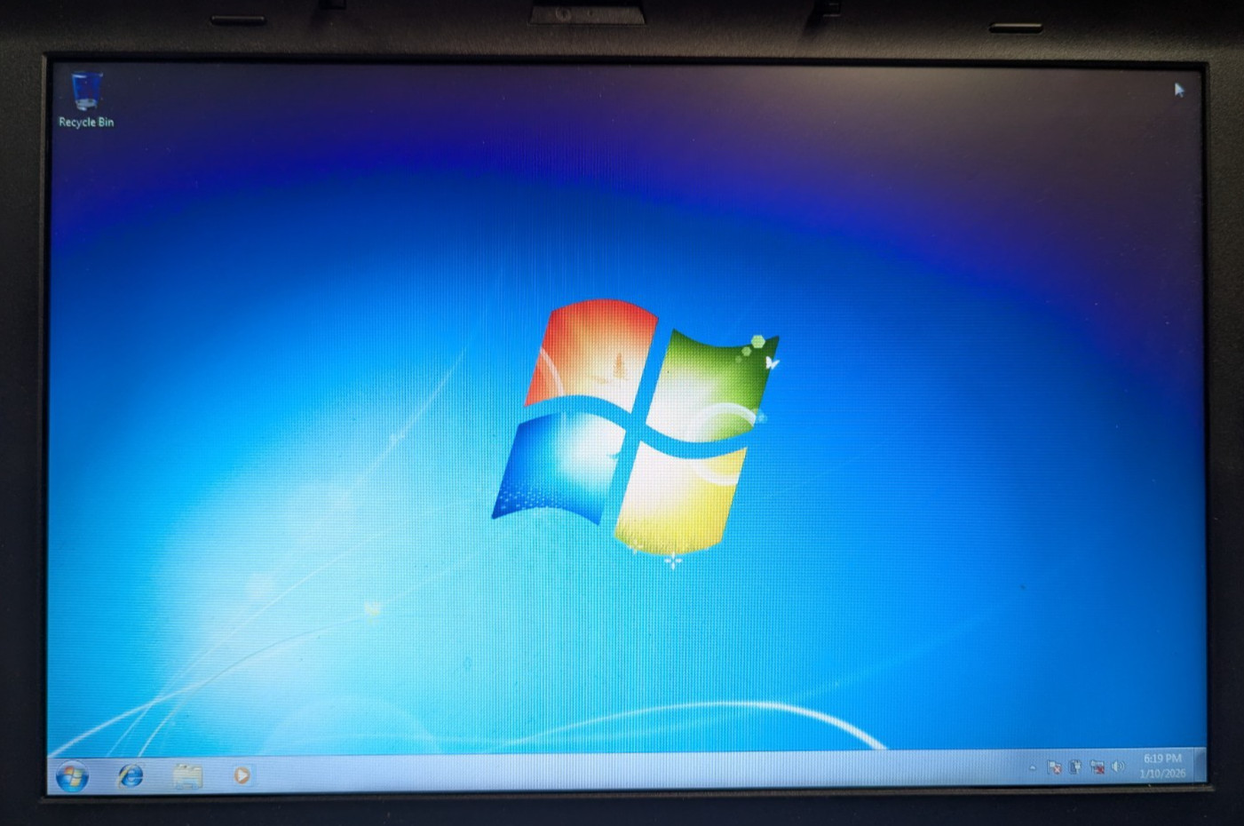 Lenovo ThinkPad T410 Intel i5-520M 2.4GHz 3GB 112GB Win7 Floppy Disk Sound Bar