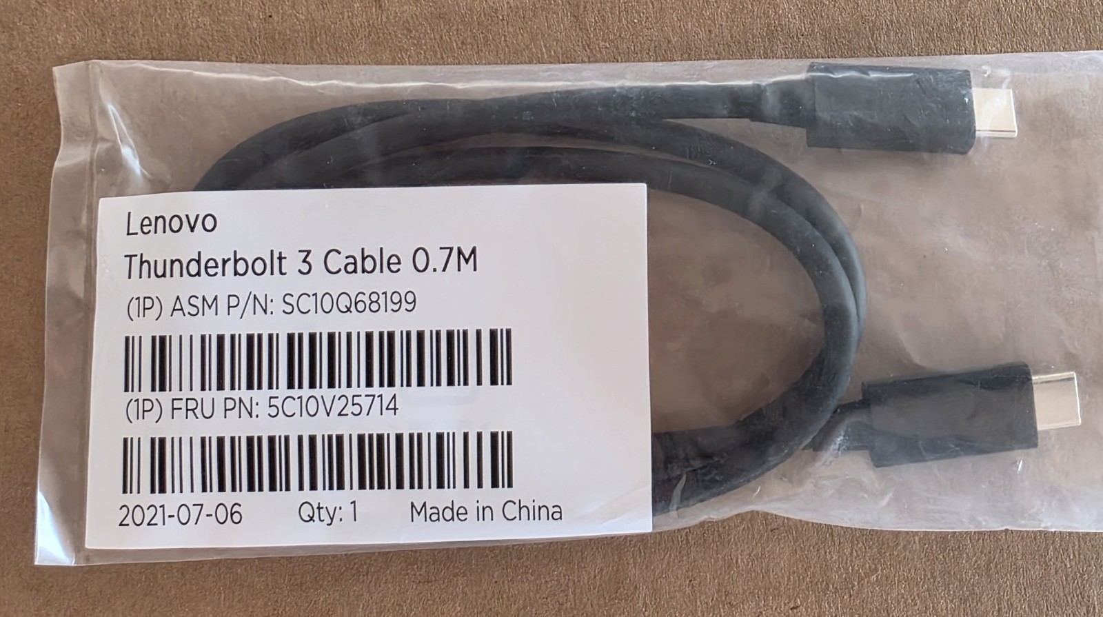 Lenovo Thunderbolt 3 TBT Cable 0.7m FRU P/N=5C10V25714, Lenovo P/N=SC10Q68199