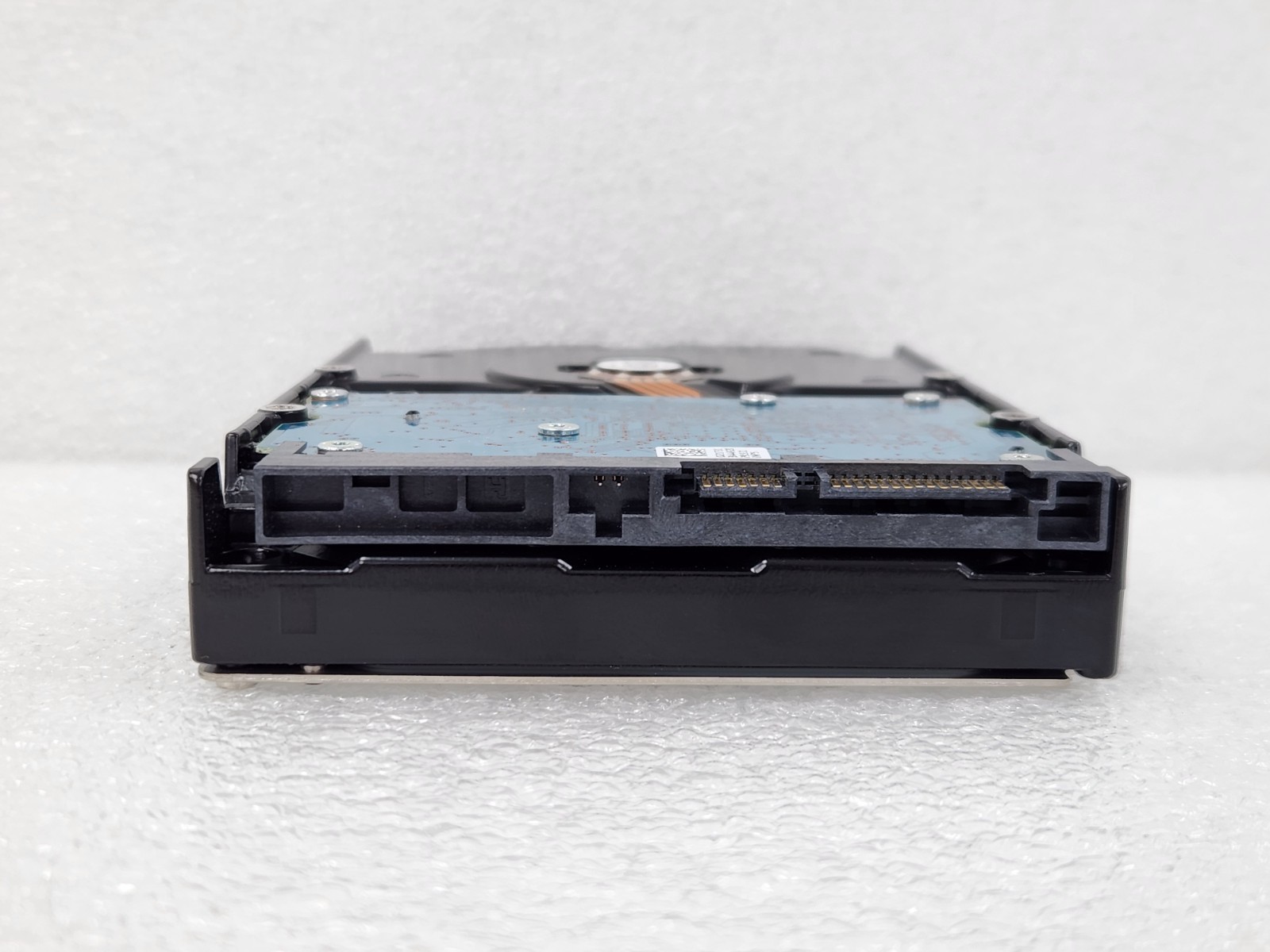HGST HUS724040ALA640 4TB 3.5-inch SATA 6 Gbps 7.2K RPM Cache 64MB Hard Drive