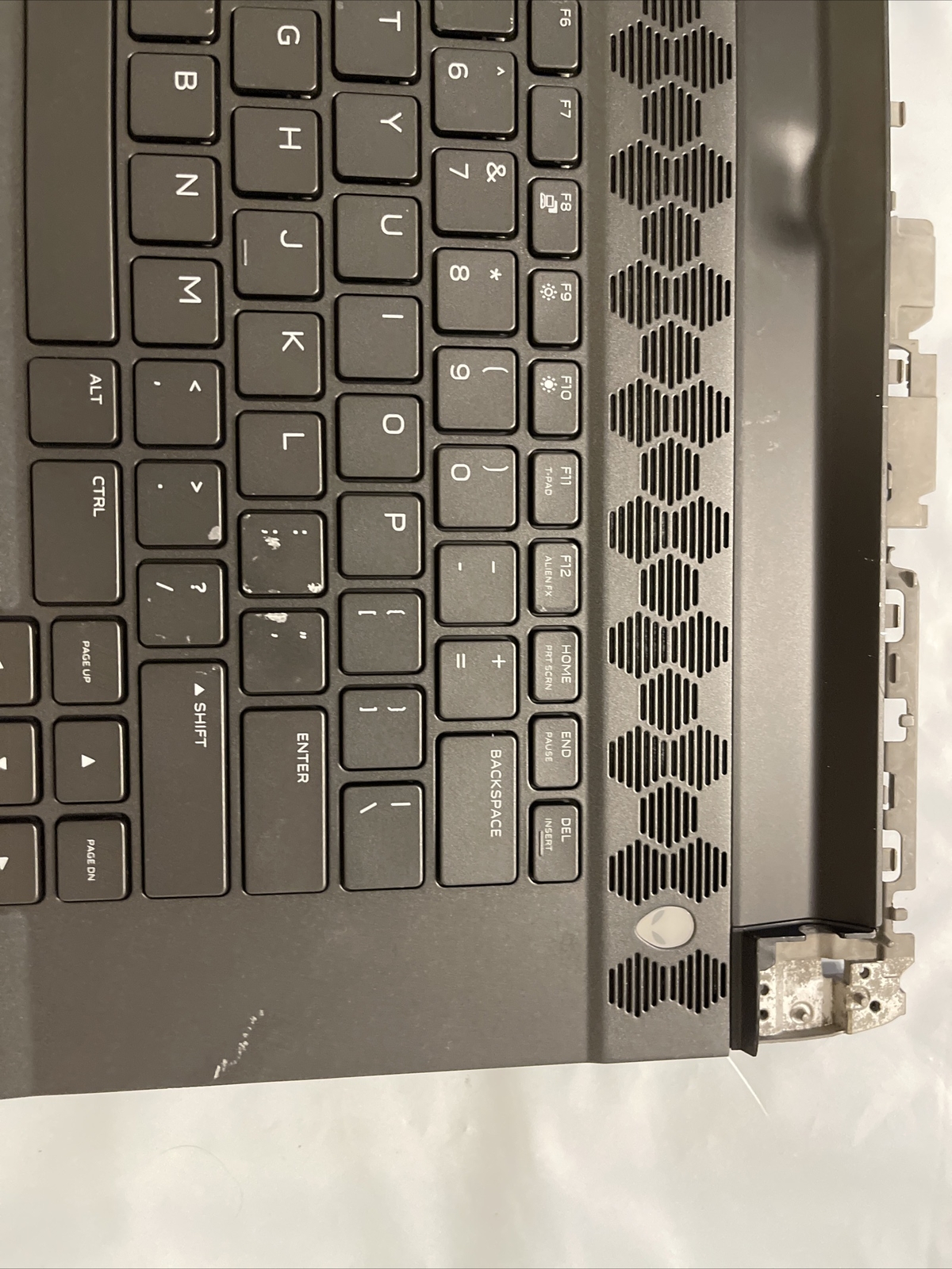 Dell ALienware M15 R3 Laptop Palmrest US Keyboard Touchpad Speakers 03DYGJ H1P8
