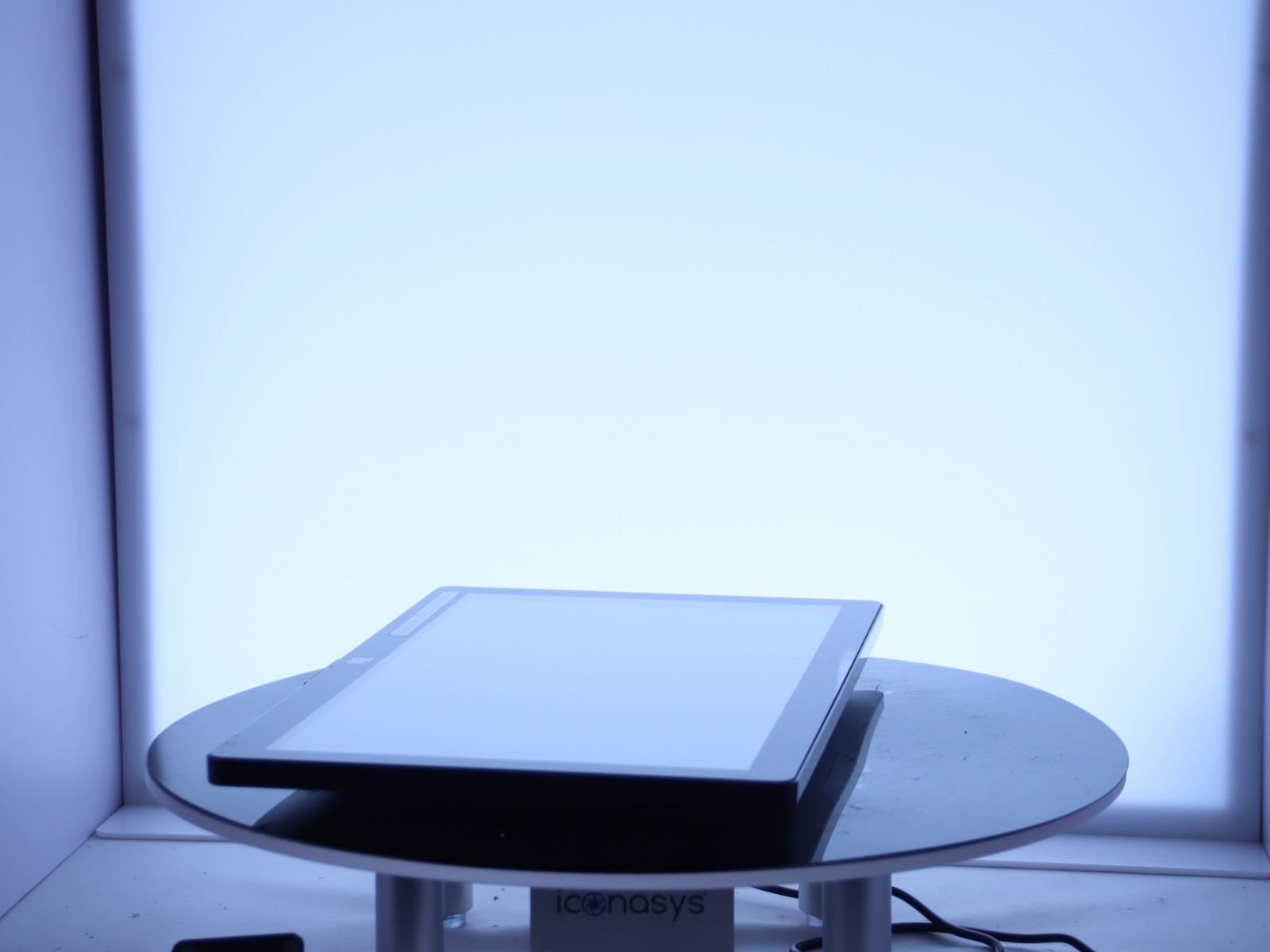 Elo Touch Solutions E351600 22 inch LCD Touchscreen Monitor ET2202L – No Stand