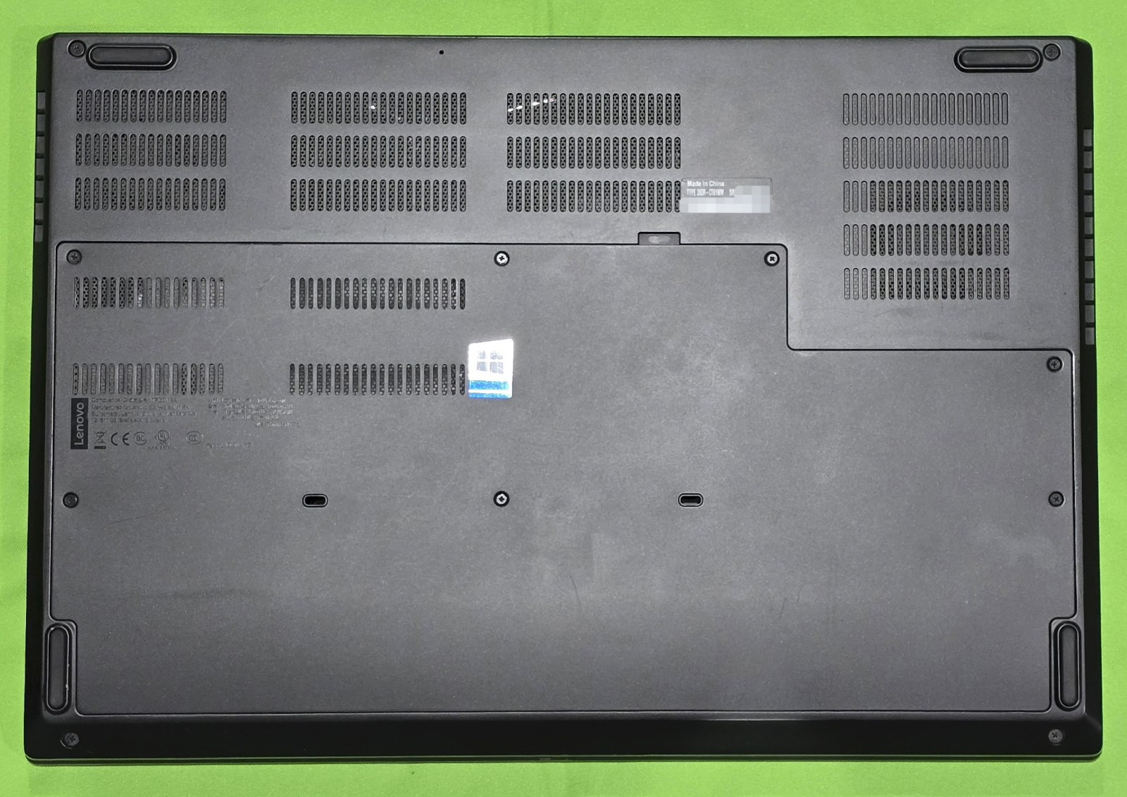 Lenovo ThinkPad P73 Xeon E2276M Quadro RTX5000 64GB RAM 1TB+2TB 4K Win11 OOBE
