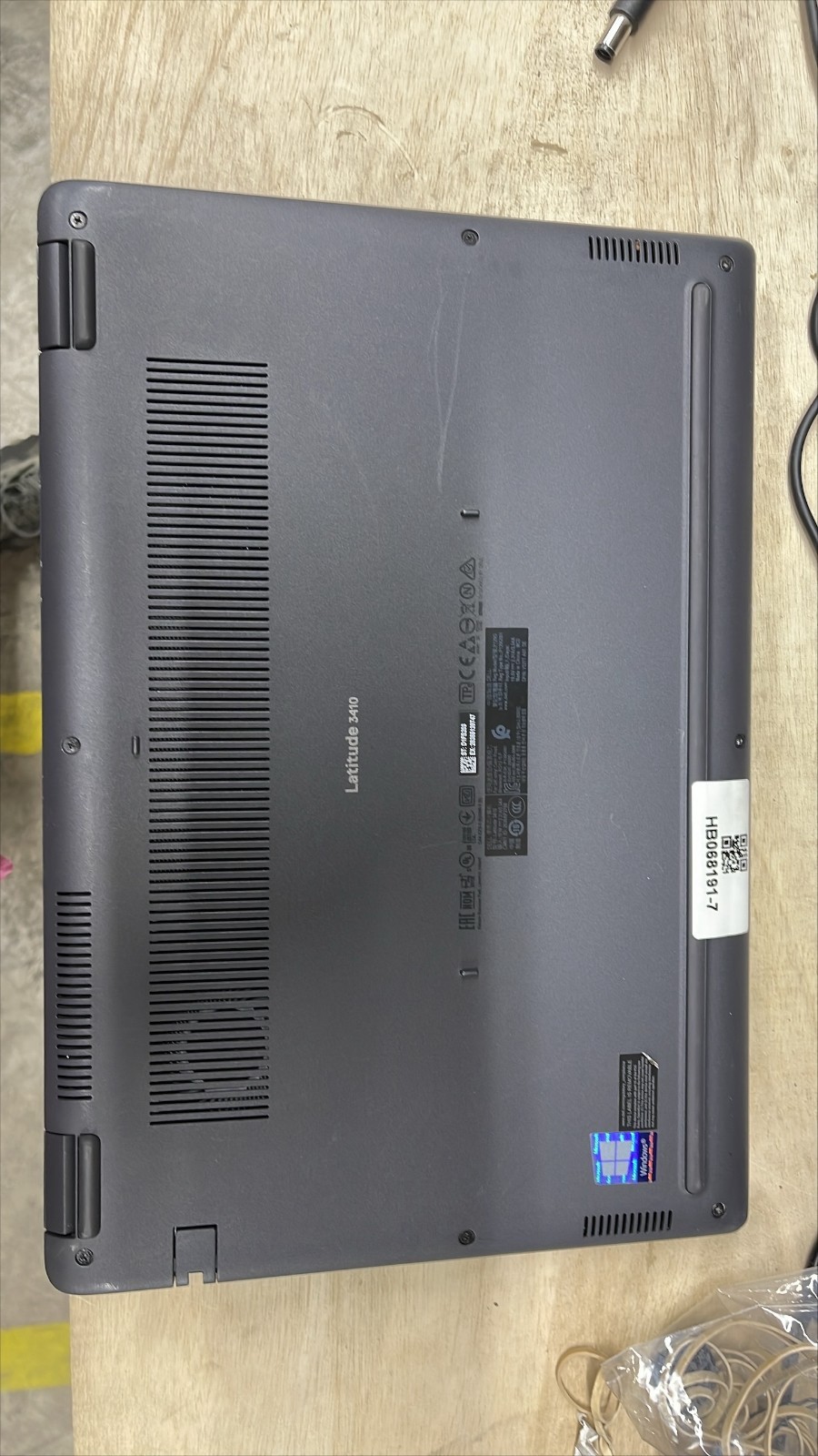 Dell Latitude 3410 14″ Intel Core i5-10210U 8GB RAM 512GB SSD Windows 11 Pro