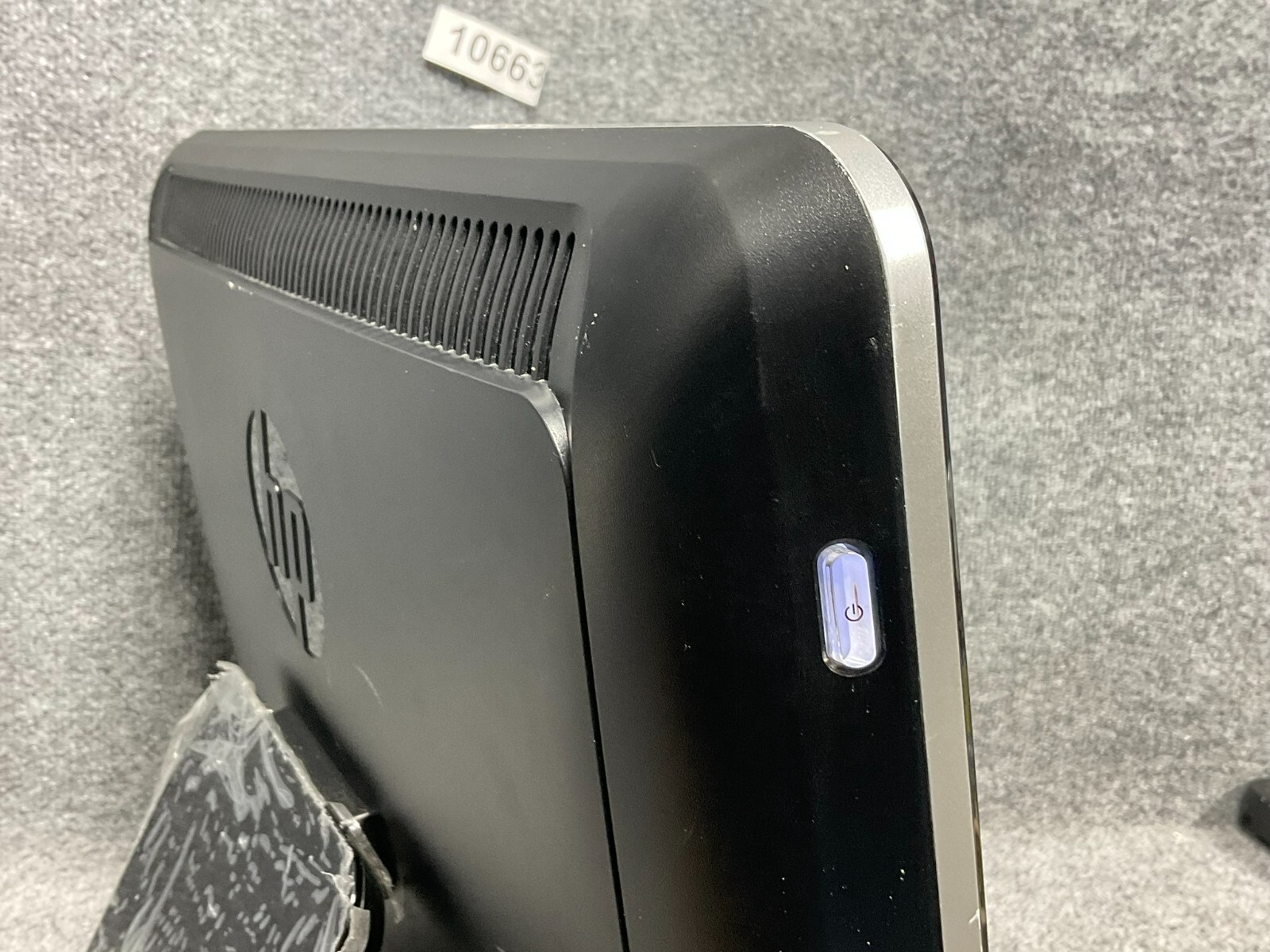 HP Pavilion 20-b014 20″ All-in-One Desktop PC Computer Used