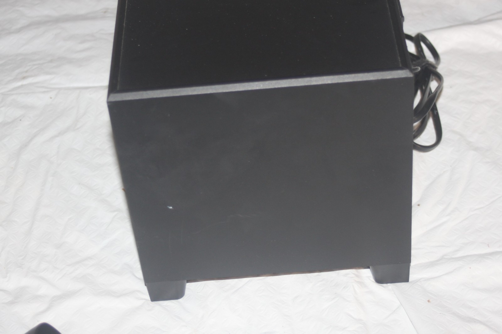 Logitech Z313 2.1 Speaker System Subwoofer+Satellites. Wired Remote, Tested.