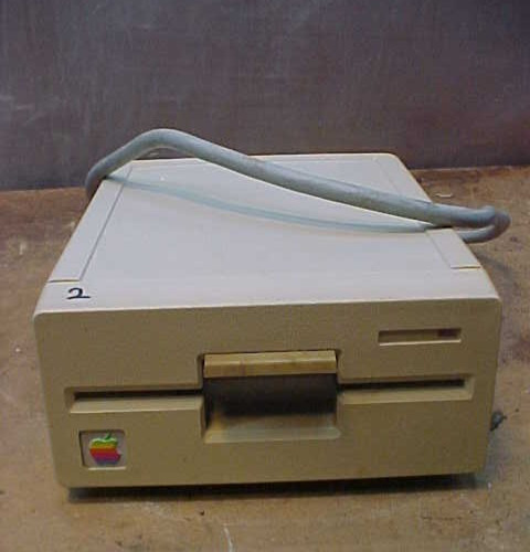 Vintage Apple II 5.25 Floppy Drive A9M0107 Beige Untested As-Is