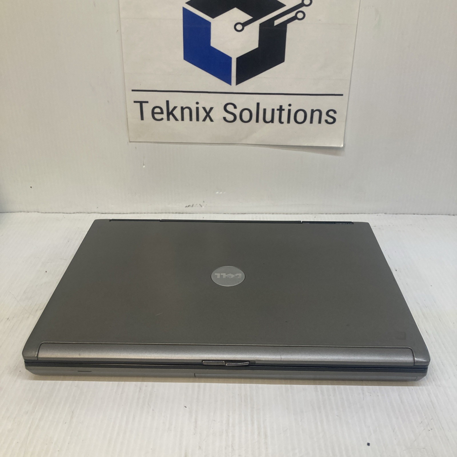 Dell Latitude D630 Intel Core 2 Duo 2.0GHz 1GB RAM No HDD Boot to BIOS