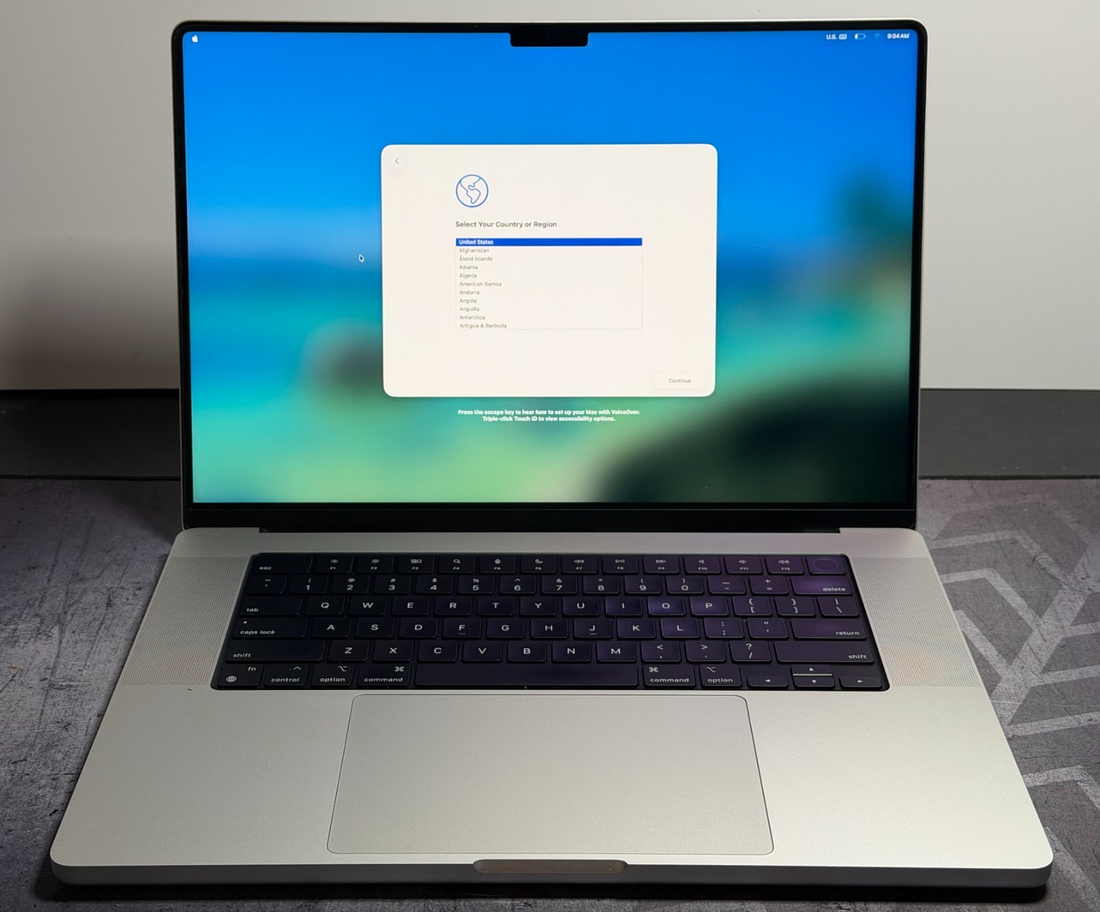 Apple MacBook Pro 2021 16″ M1 Pro 16-Core GPU 16GB RAM 1TB SSD A2485 W/Charger