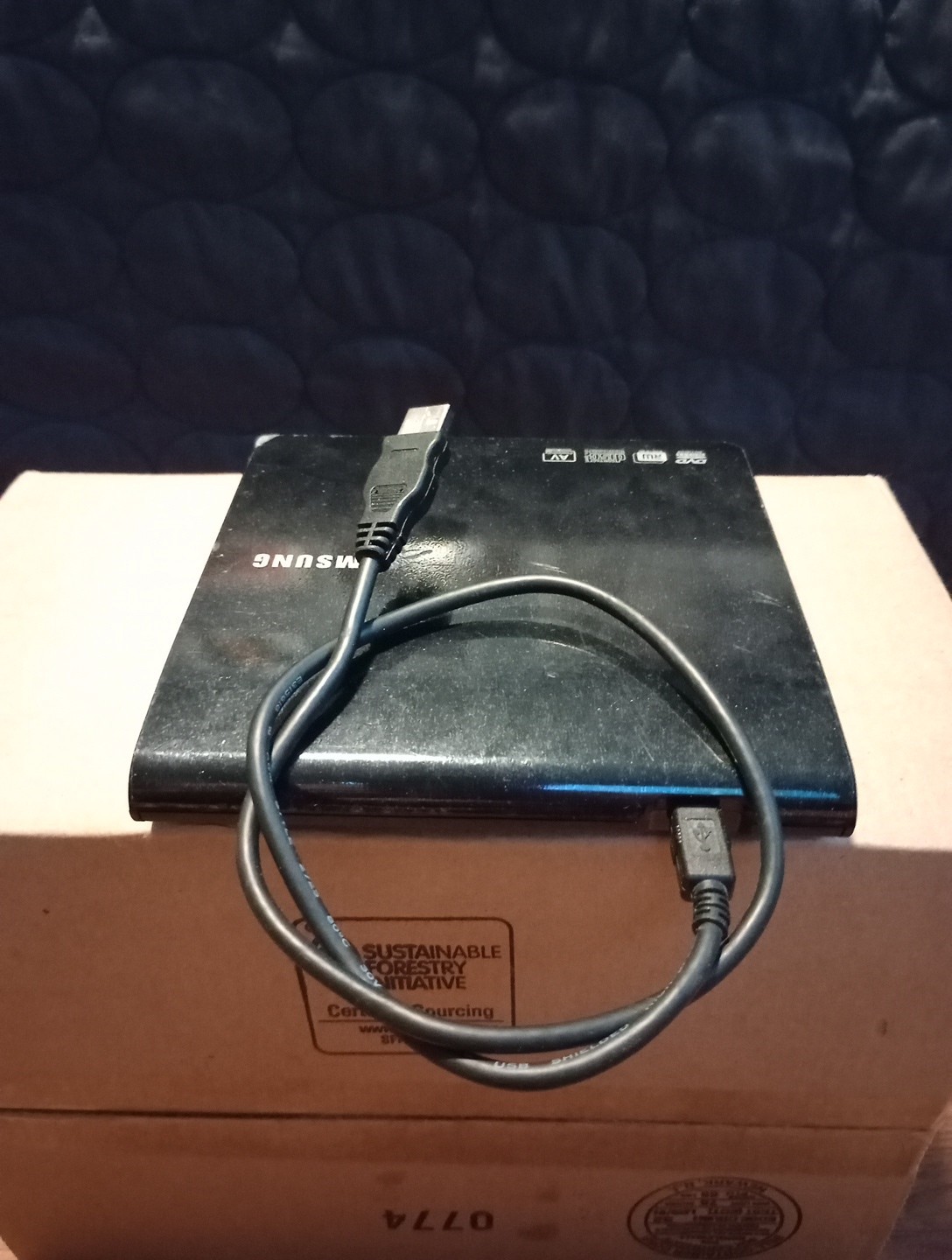 Samsung Portable DVD Writer Model SE-208
