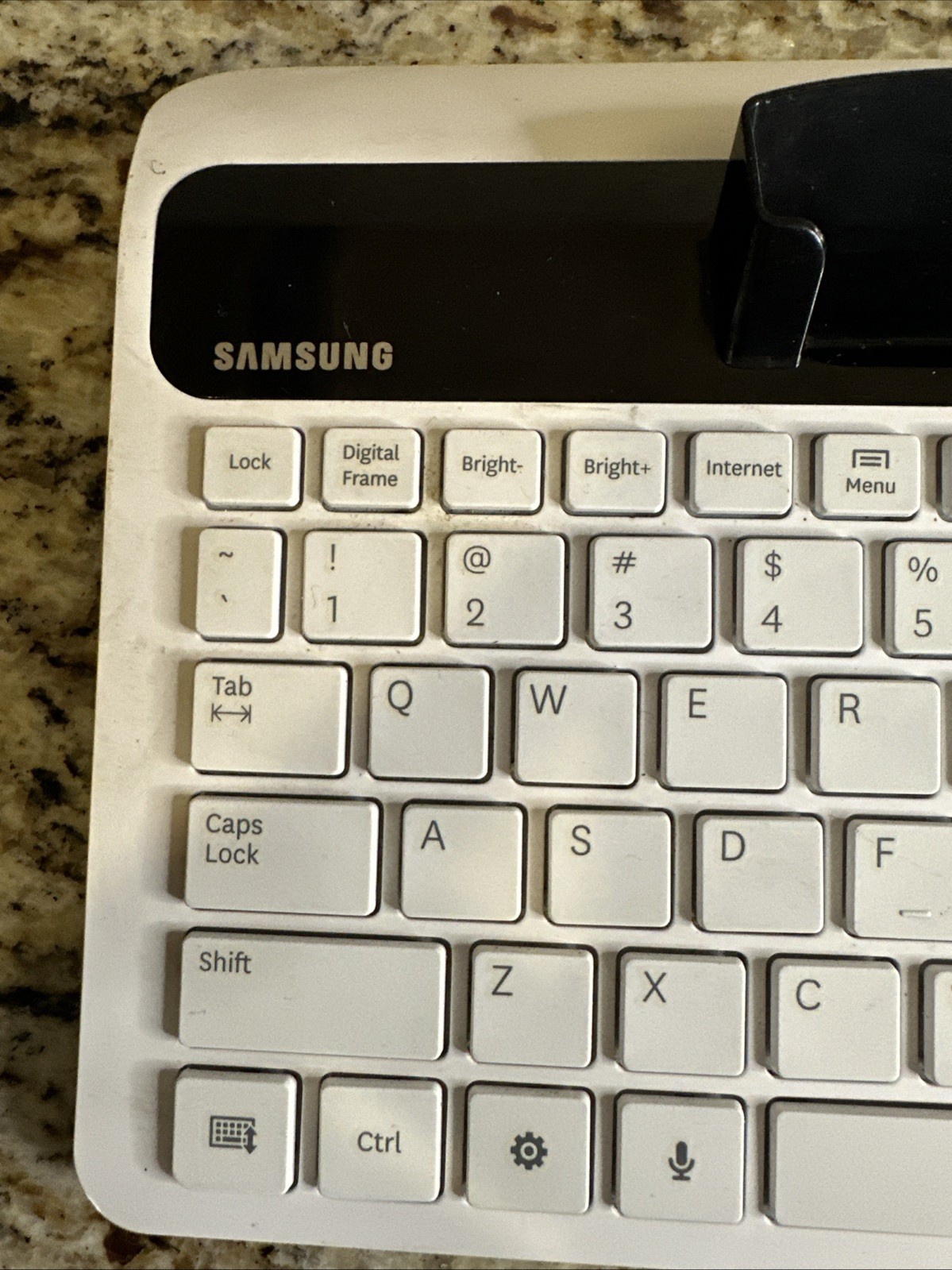Samsung Galaxy Tablet Keyboard Dock (Model: ECR-K10AWE)